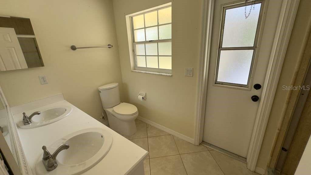 Image 16 of 19 For 10106 Stanton Court