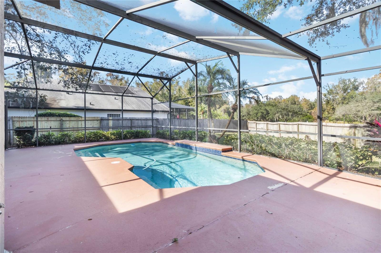 Image 25 of 30 For 124 Blue Creek Drive