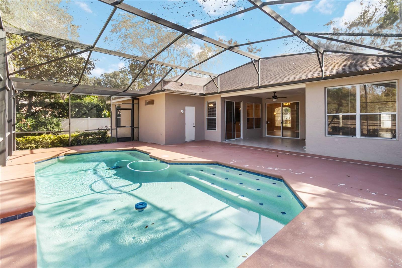 Image 26 of 30 For 124 Blue Creek Drive