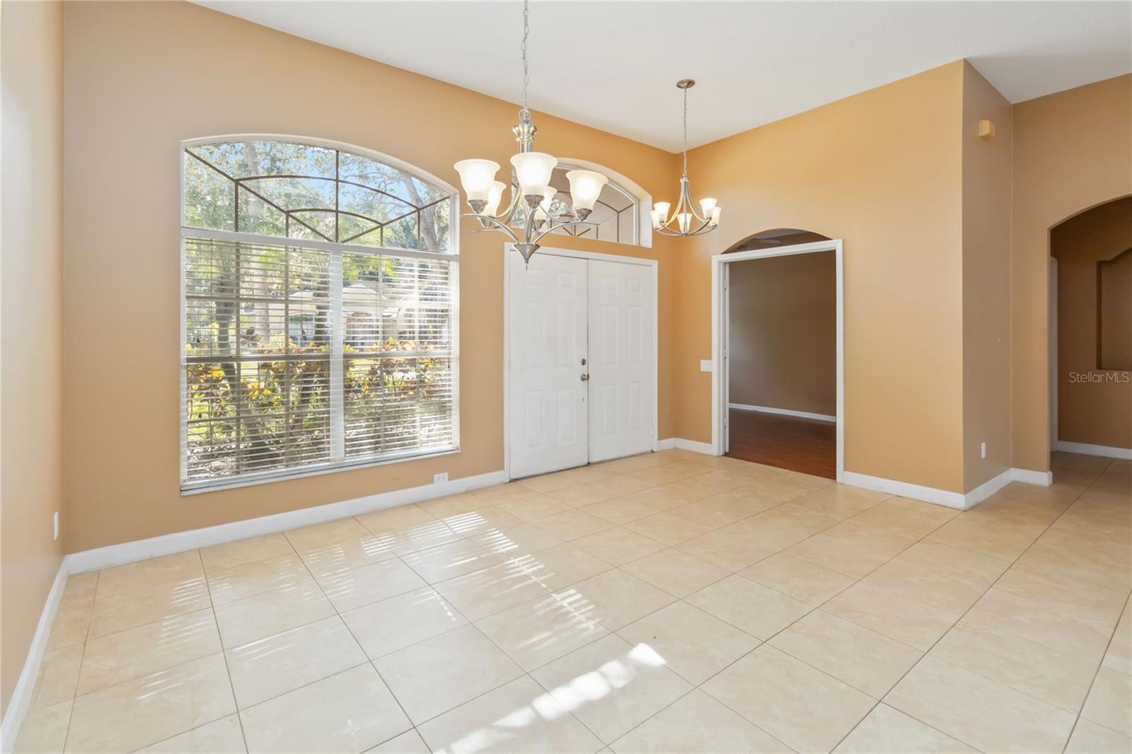 Image 5 of 30 For 124 Blue Creek Drive