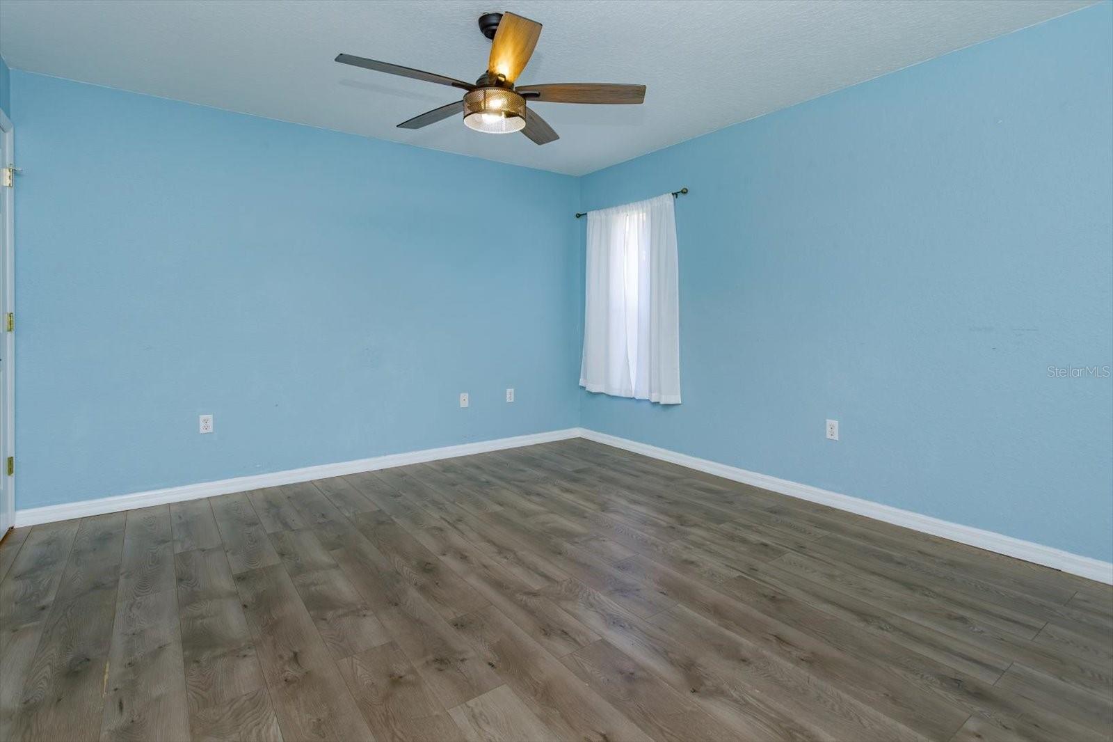 Image 16 of 25 For 310 Berckman Street