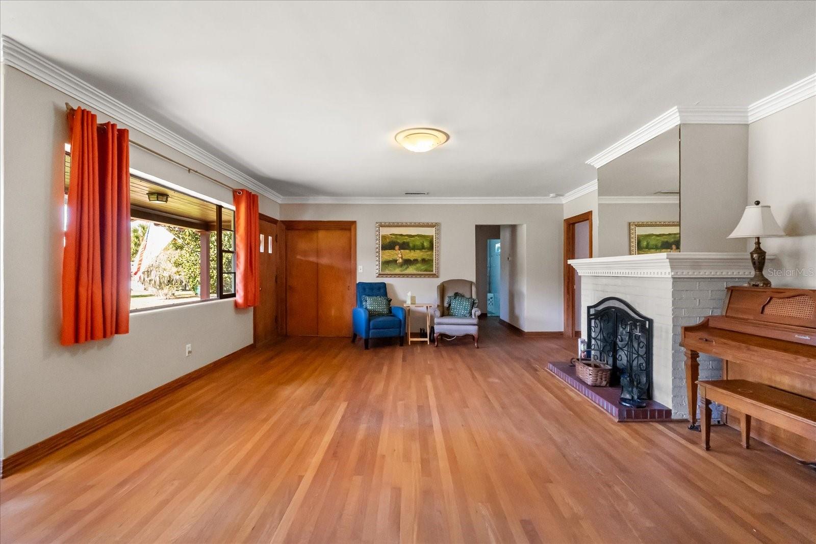 Image 10 of 32 For 205 Surprise Drive