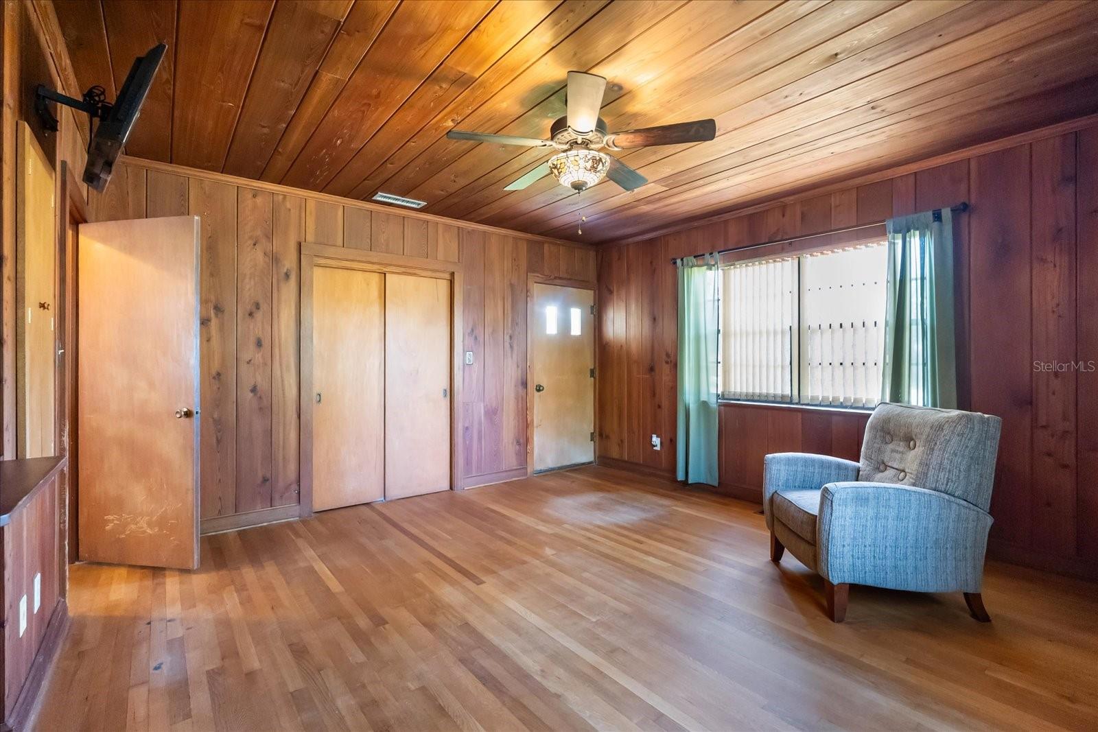 Image 14 of 32 For 205 Surprise Drive