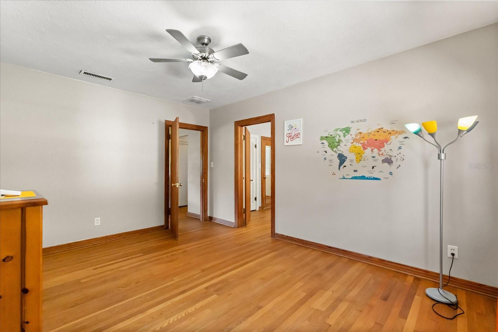 Image 18 of 32 For 205 Surprise Drive