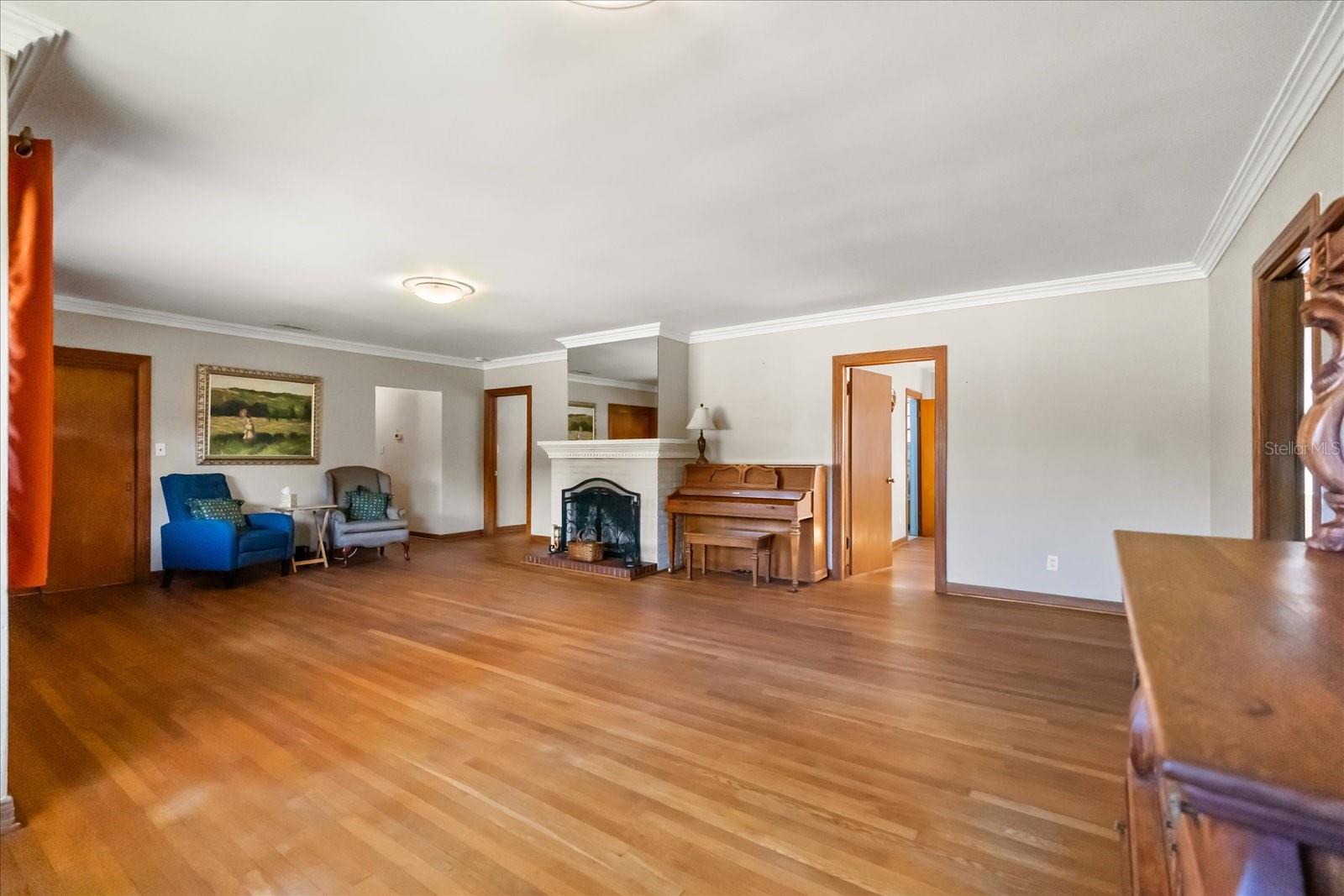 Image 19 of 32 For 205 Surprise Drive