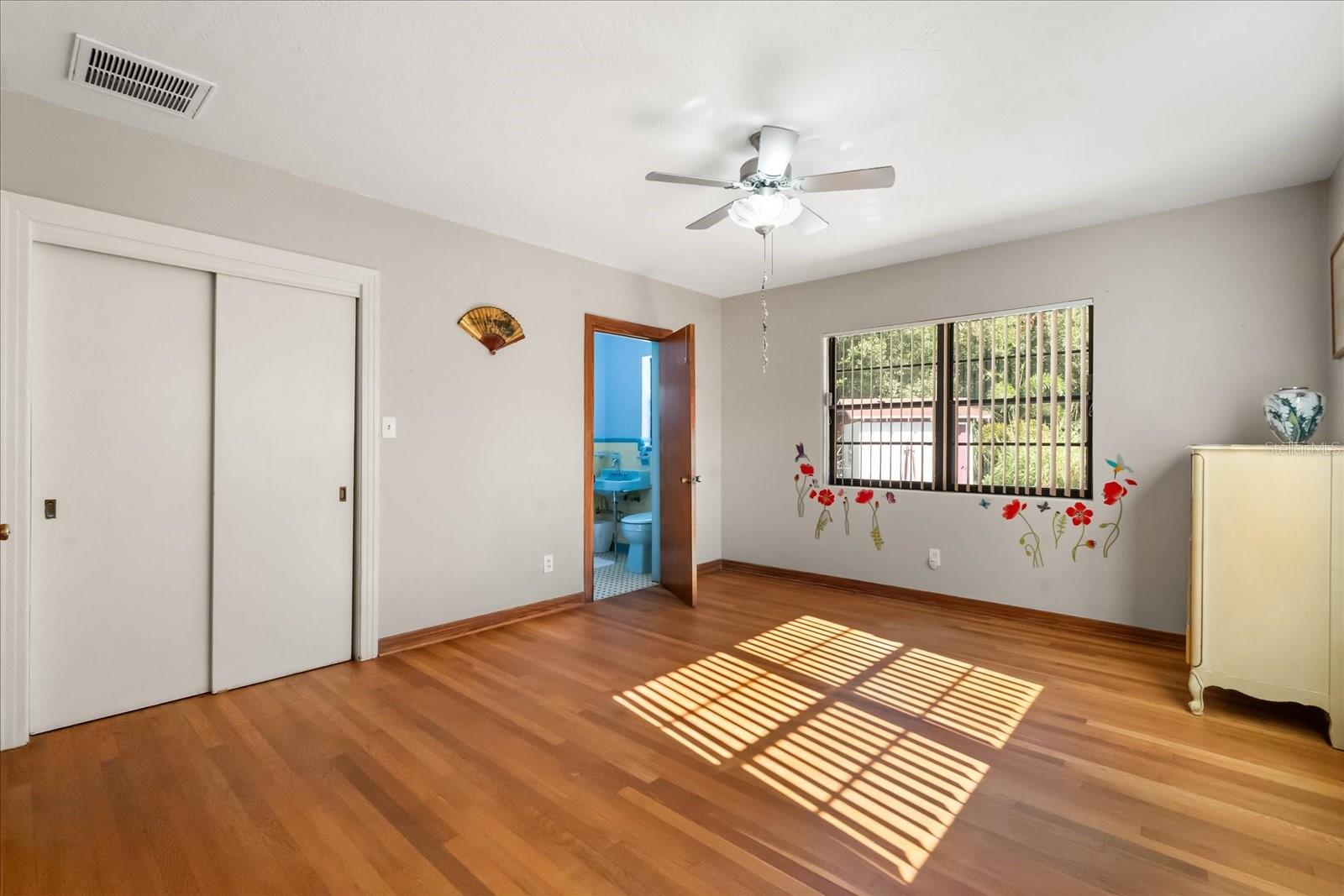 Image 5 of 32 For 205 Surprise Drive