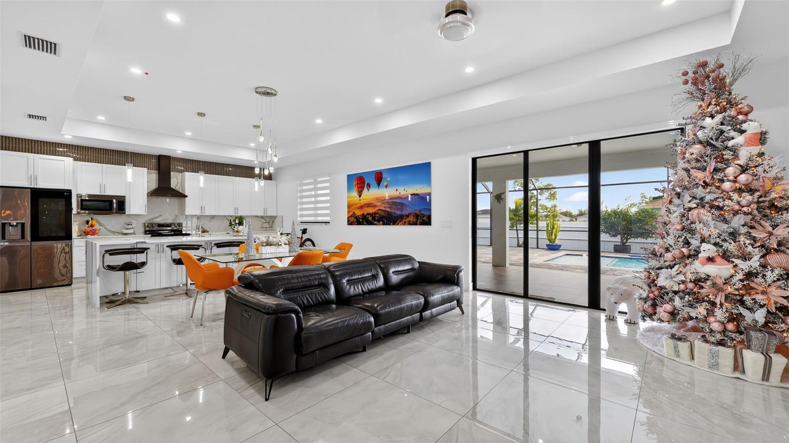 Image 5 of 27 For 1903 El Dorado Boulevard N