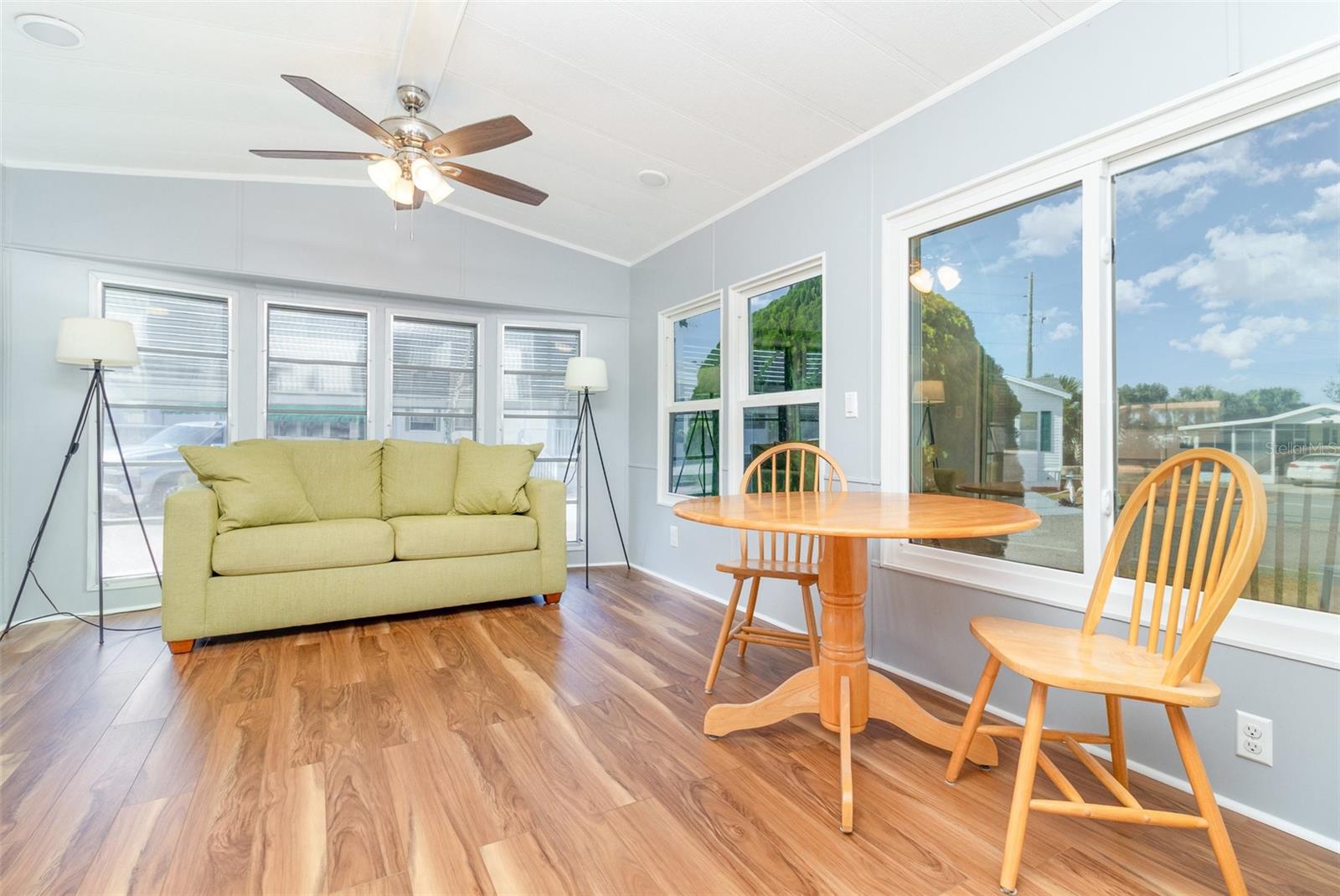 Image 10 of 25 For 9000 Us Highway 192 412