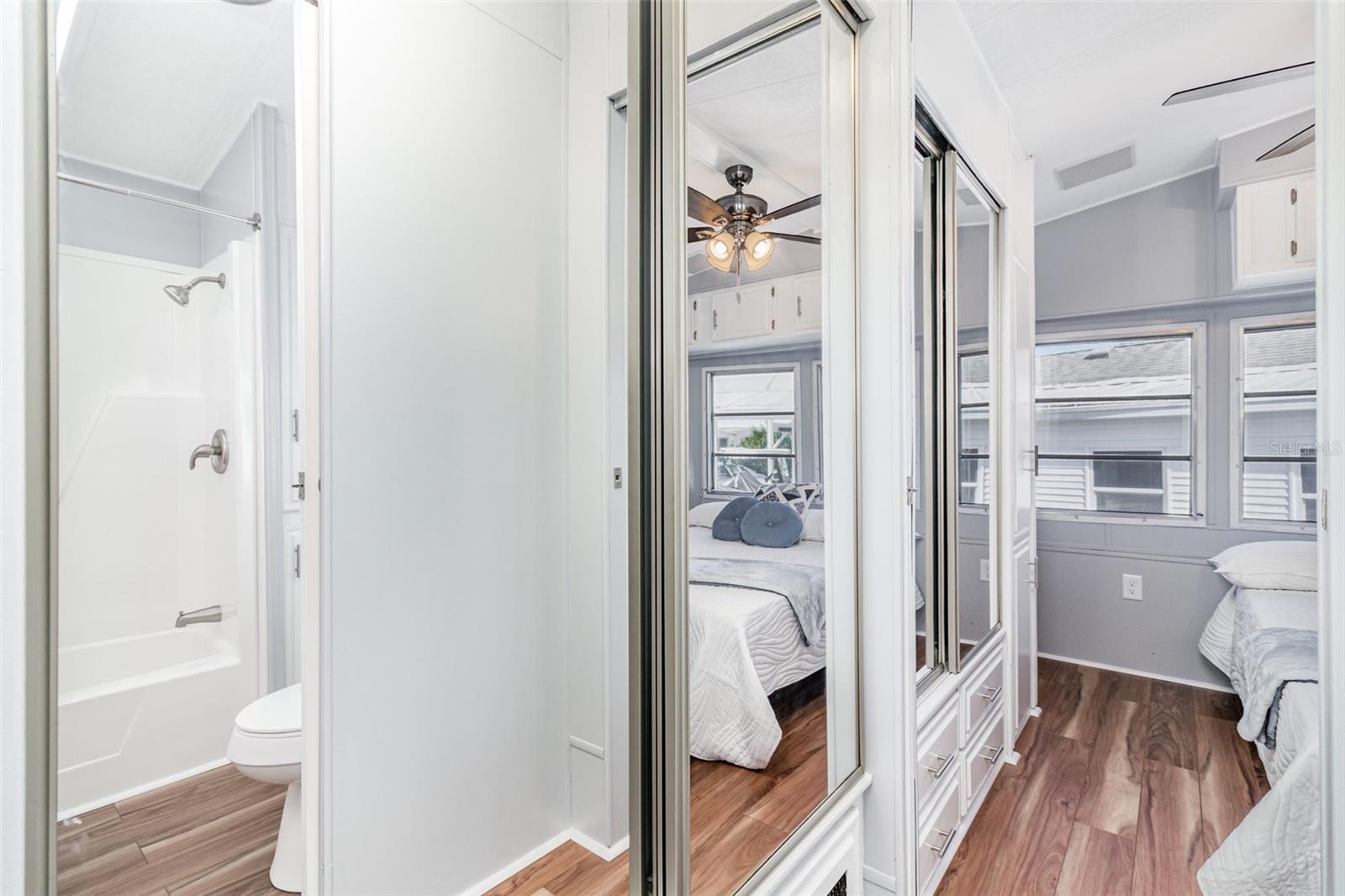 Image 21 of 25 For 9000 Us Highway 192 412