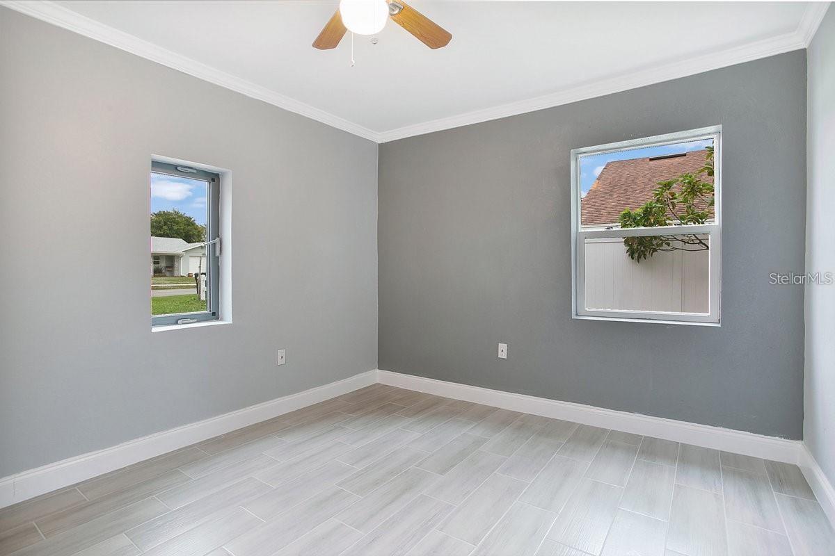 Image 19 of 35 For 1906 Murdock Boulevard