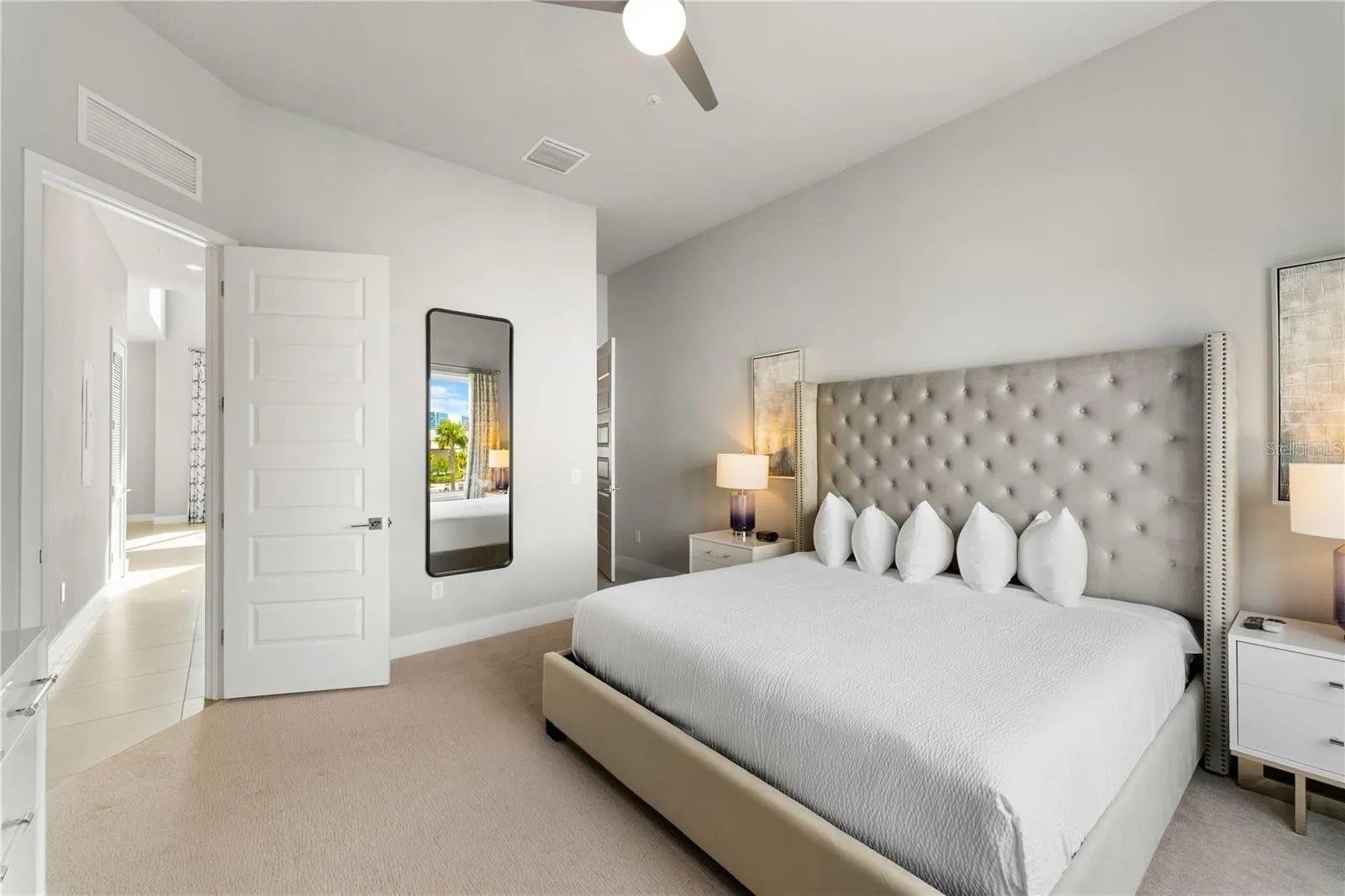 Image 14 of 72 For 7740 Sandy Ridge Drive 211