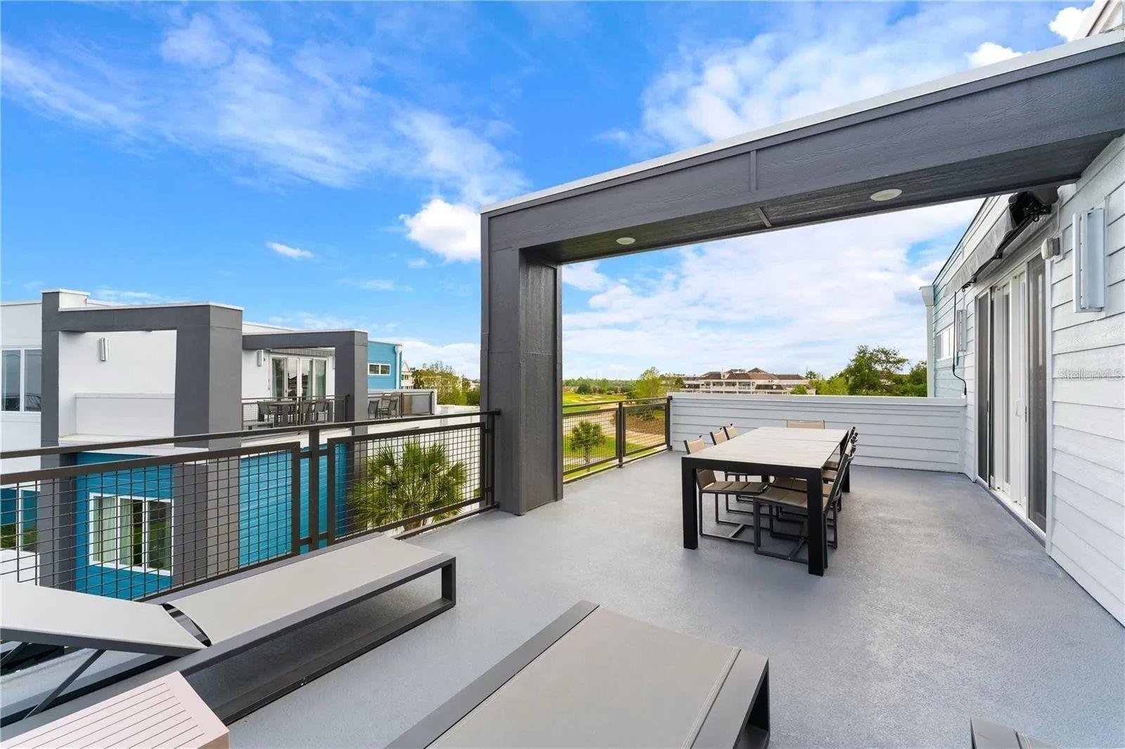 Image 19 of 72 For 7740 Sandy Ridge Drive 211