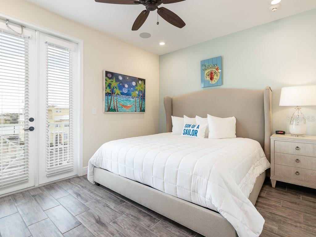 Image 16 of 86 For 3016 Parrot Head Place