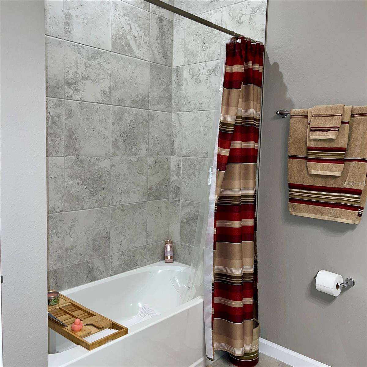 Image 9 of 41 For 456 Winter Solstice Lane