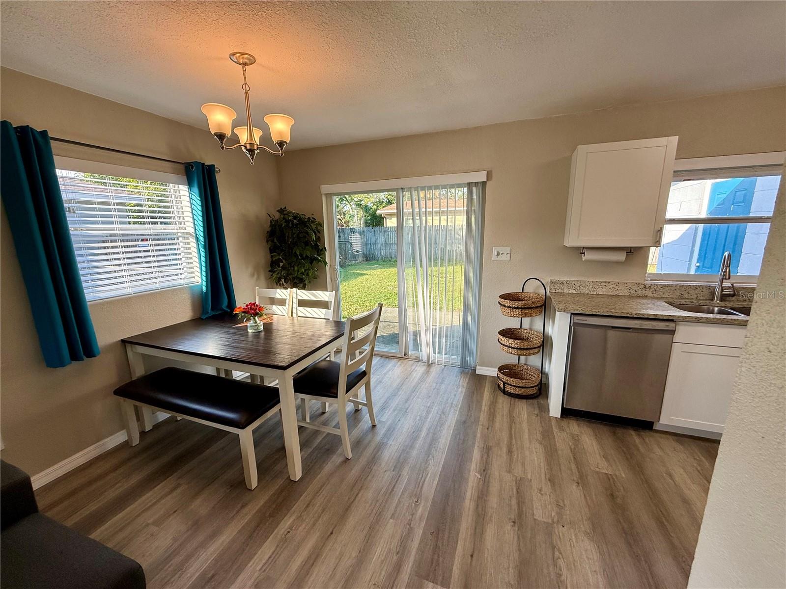 Image 3 of 12 For 5017 Ute Street