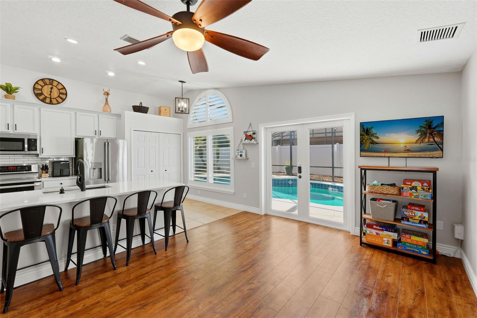 Image 16 of 51 For 10212 Facet Court