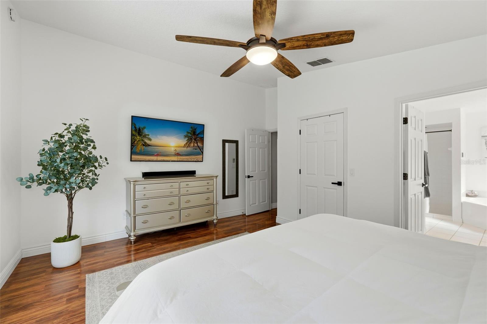 Image 30 of 51 For 10212 Facet Court