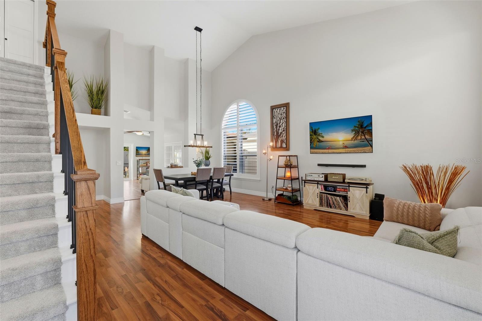 Image 5 of 51 For 10212 Facet Court