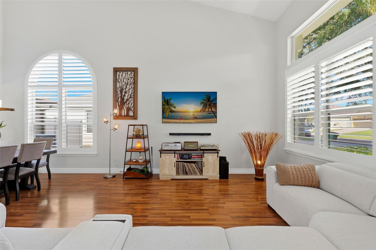 Image 7 of 51 For 10212 Facet Court