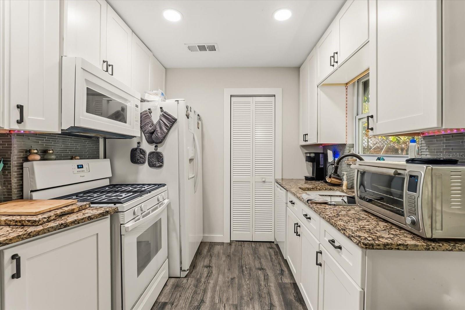 Image 7 of 31 For 129 Wildwood Drive