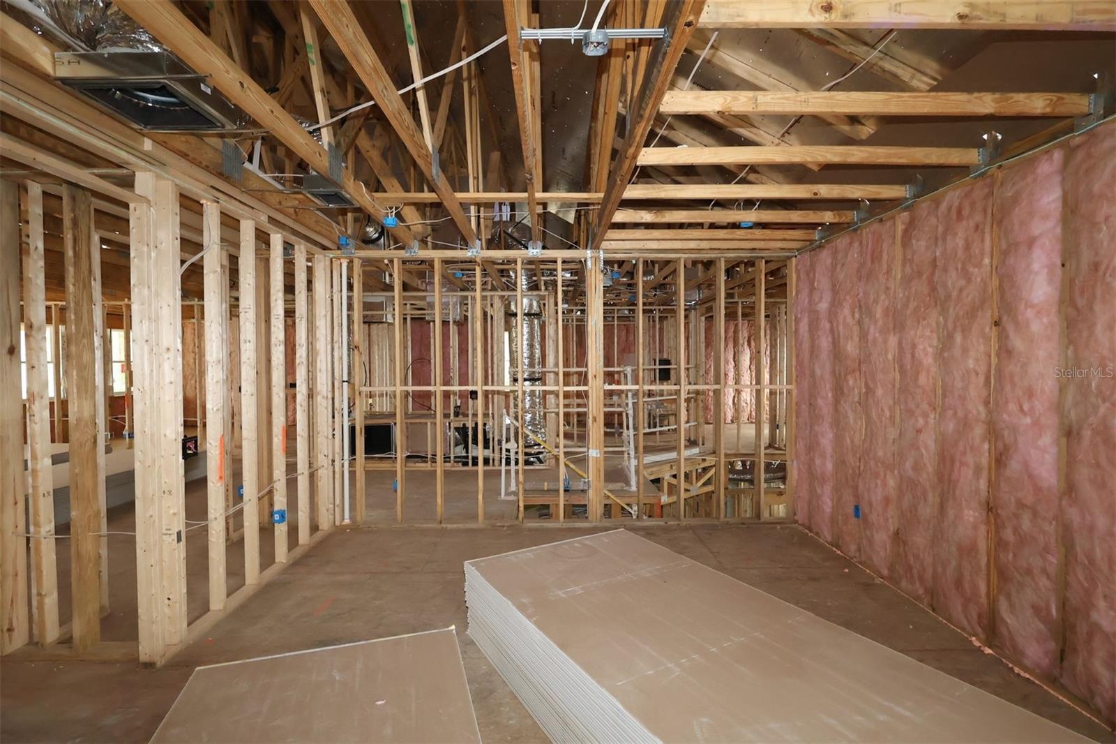 Image 5 of 17 For 17335 Glossy Pomelo Way