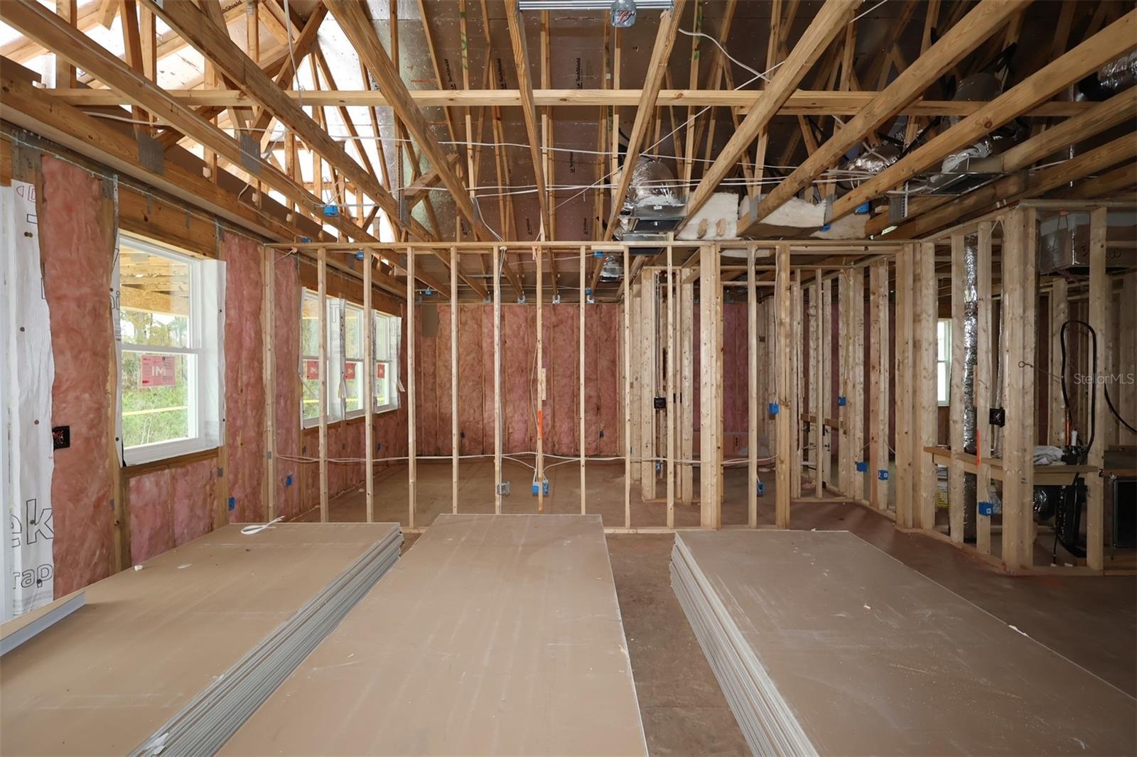 Image 7 of 17 For 17335 Glossy Pomelo Way