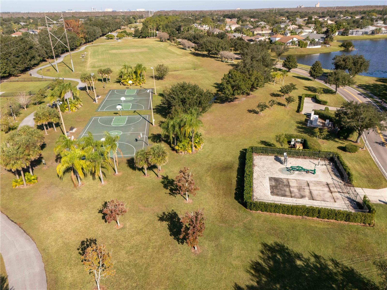 Image 15 of 86 For 14415 Estrella Drive