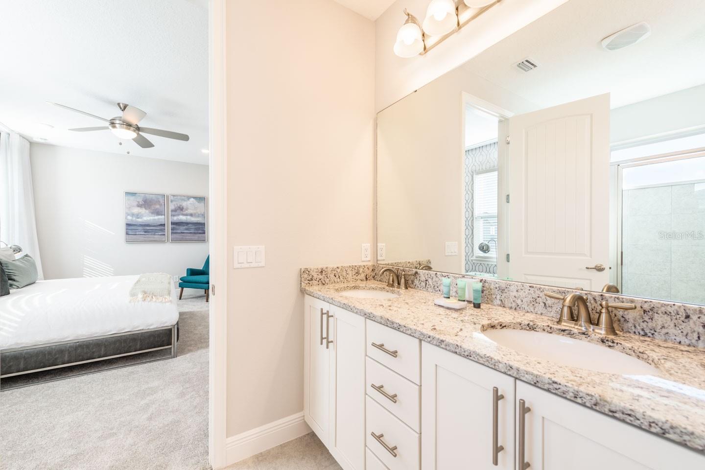 Image 11 of 49 For 353 Southfield Street