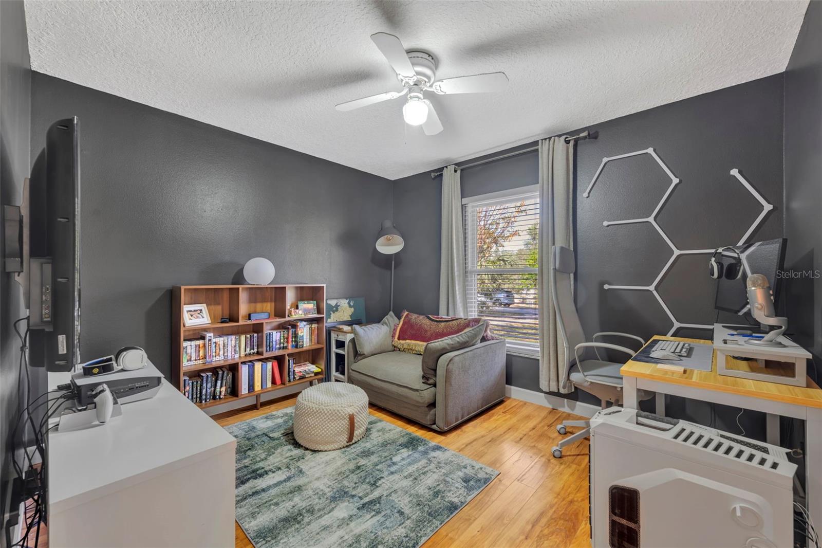 Image 12 of 26 For 25316 Glen Eagles Street