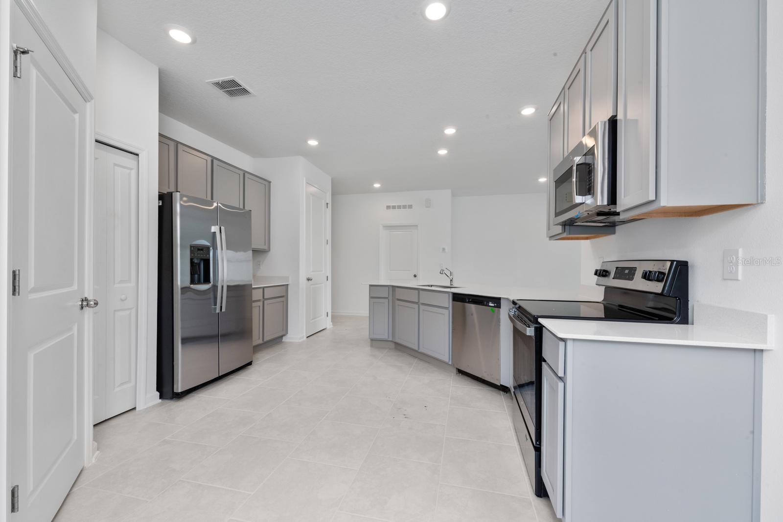 Image 4 of 29 For 1480 Peach Creek Drive