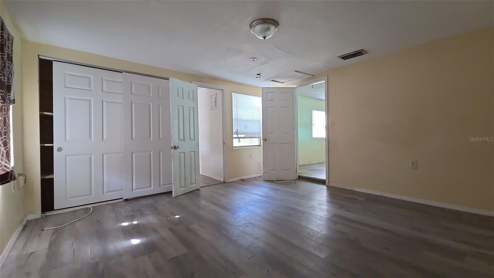 Image 6 of 17 For 38 Normandale Avenue