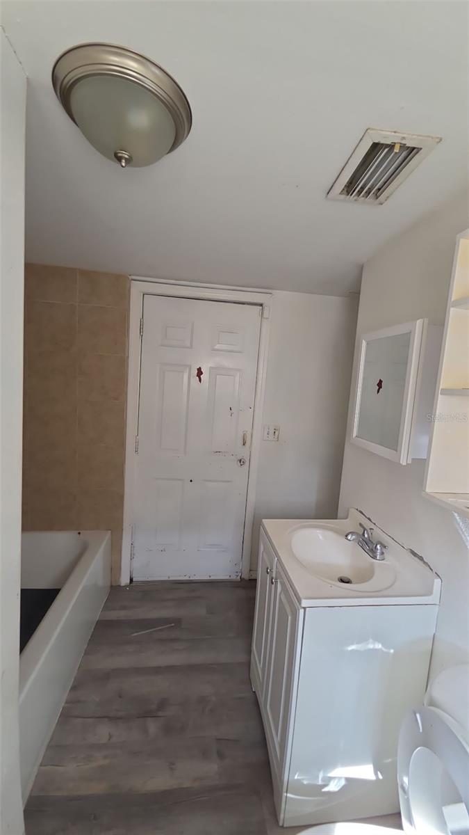 Image 9 of 17 For 38 Normandale Avenue