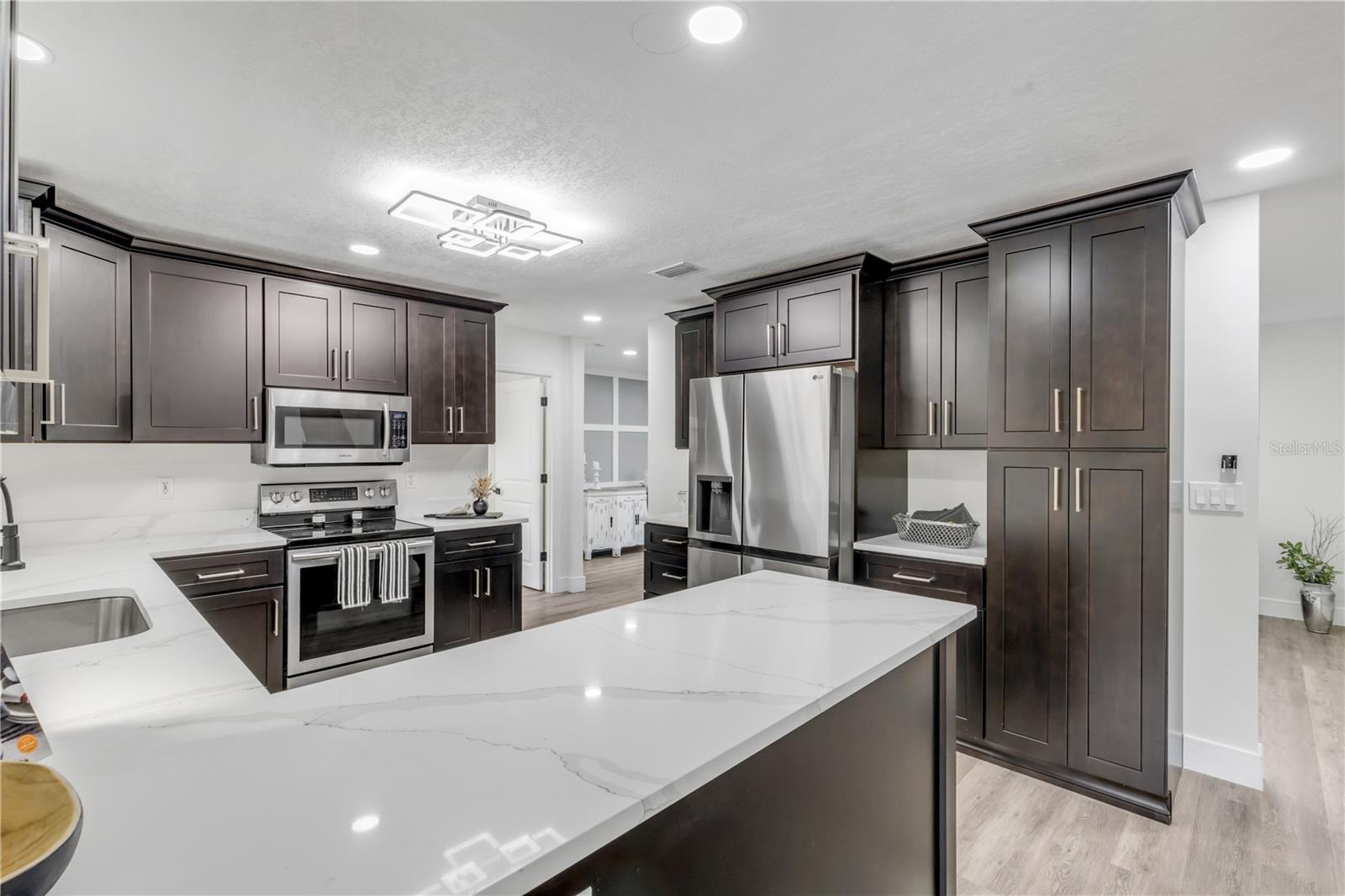 Image 16 of 54 For 2 Red Cedar Court