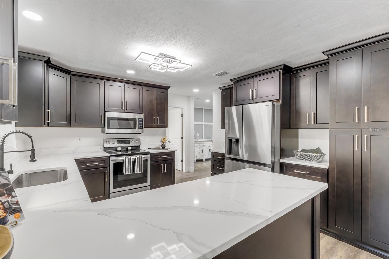 Image 18 of 54 For 2 Red Cedar Court