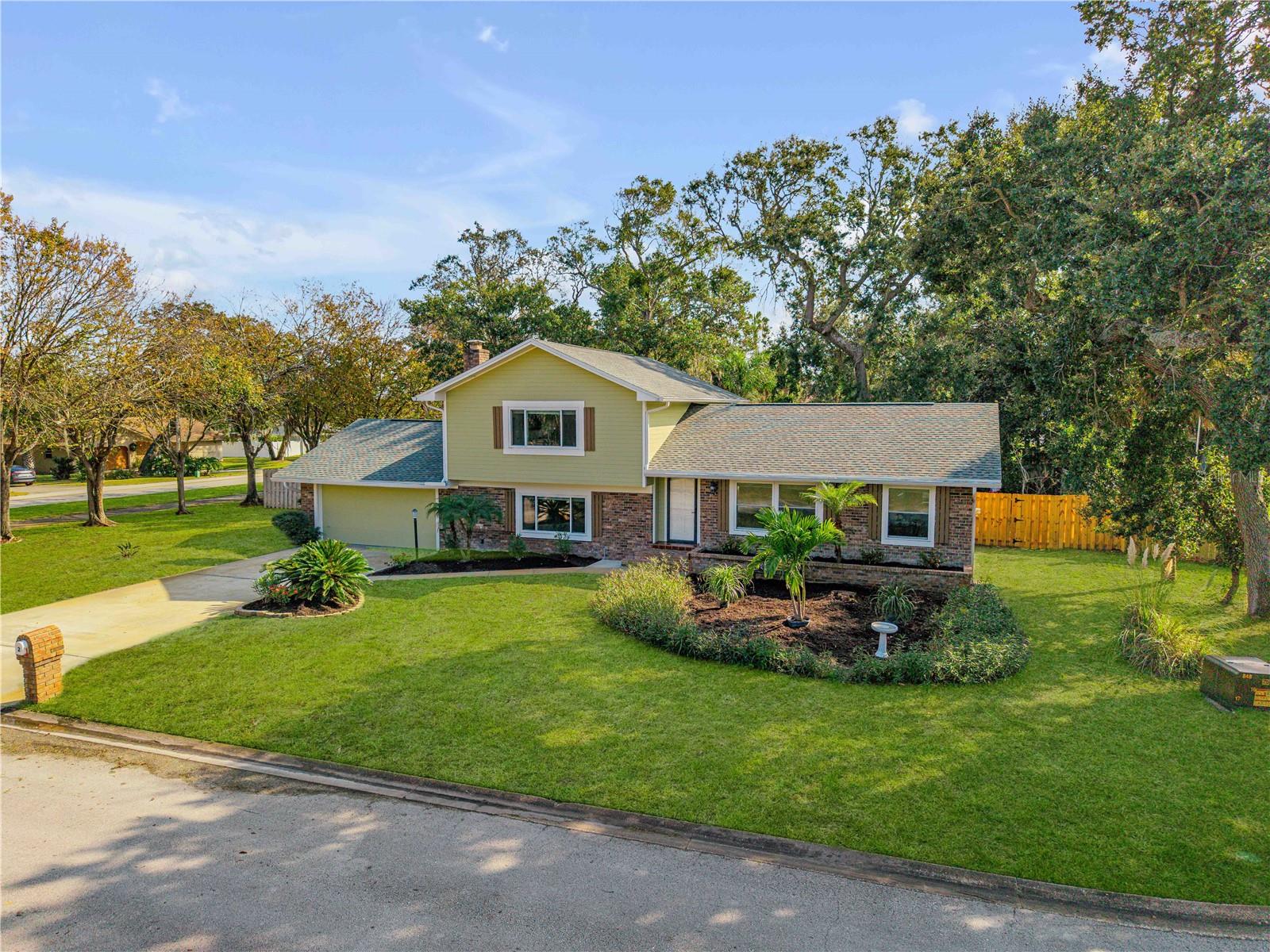 Image 2 of 54 For 2 Red Cedar Court