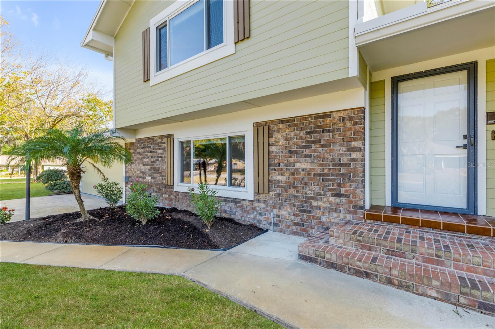 Image 7 of 54 For 2 Red Cedar Court