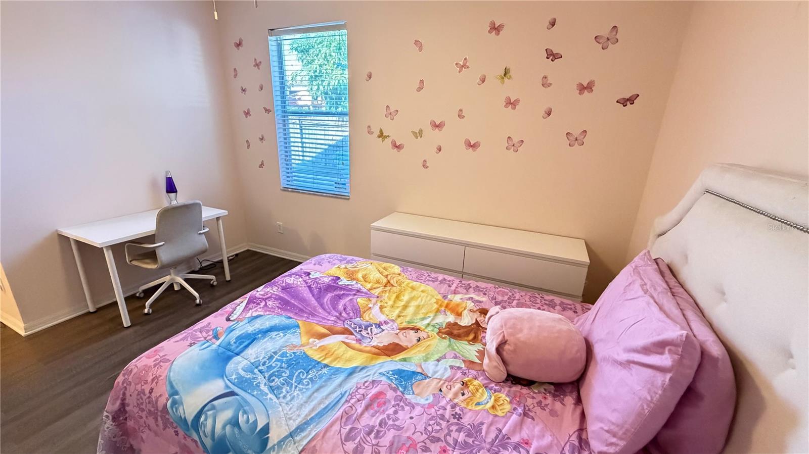 Image 23 of 60 For 14539 Saint Georges Hill Drive