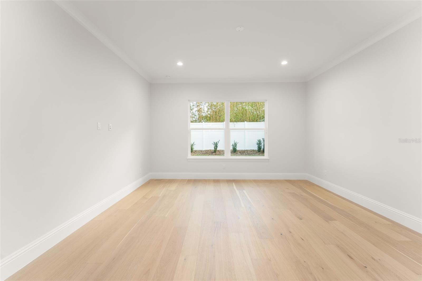 Image 26 of 52 For 119 Glenwood Avenue