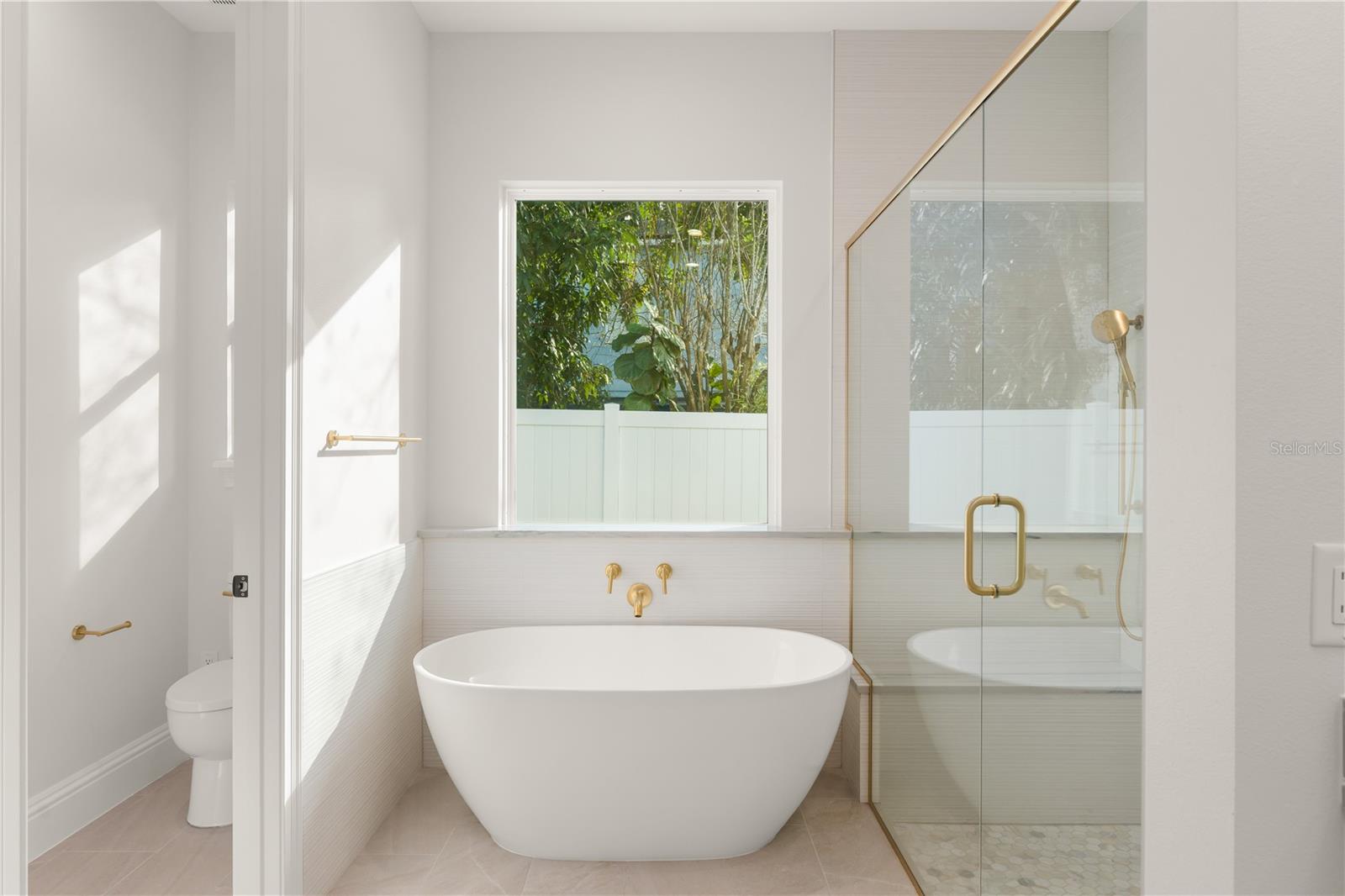 Image 28 of 52 For 119 Glenwood Avenue