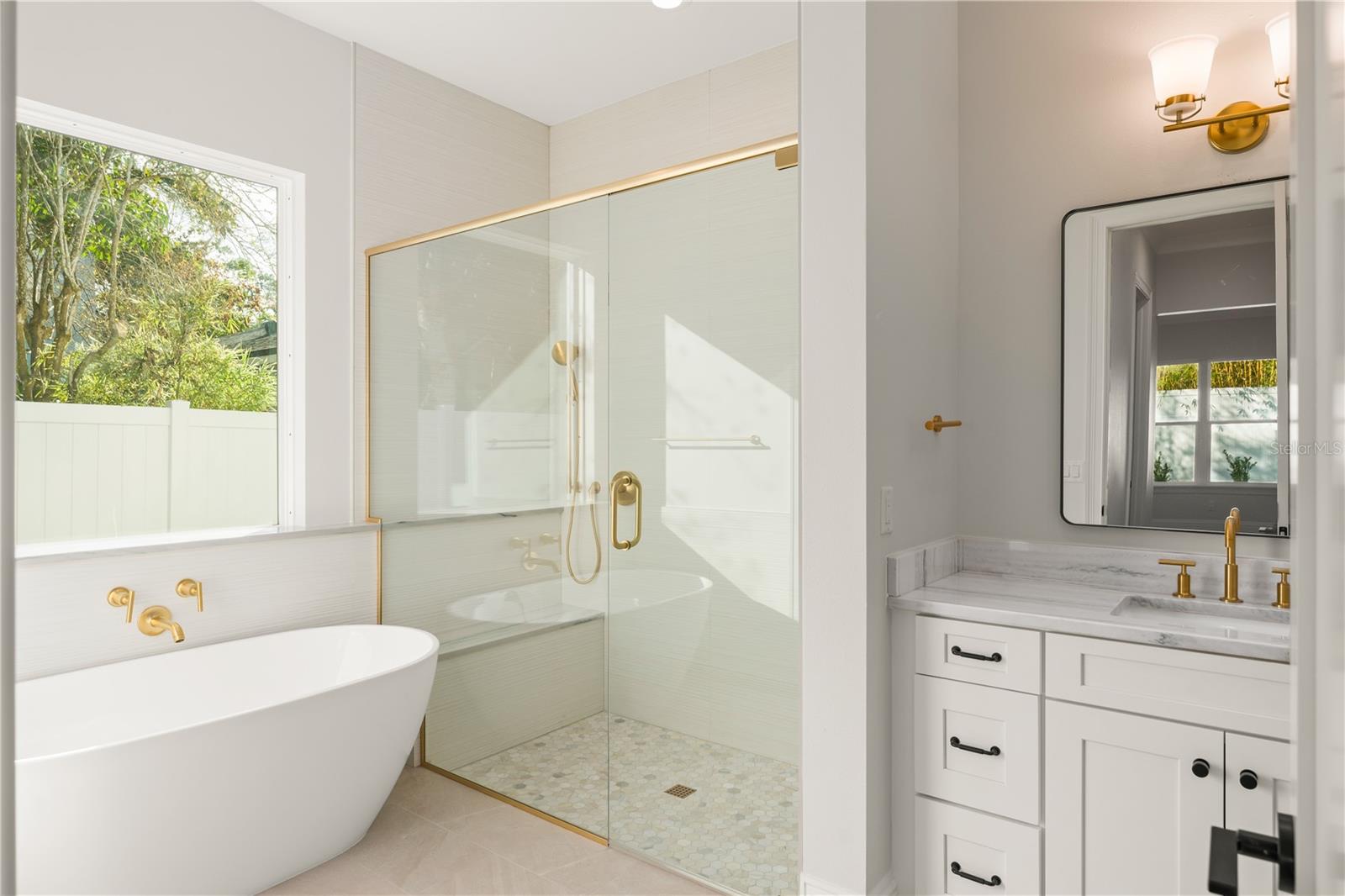 Image 29 of 52 For 119 Glenwood Avenue