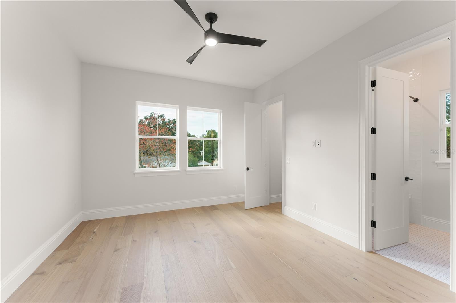 Image 34 of 52 For 119 Glenwood Avenue