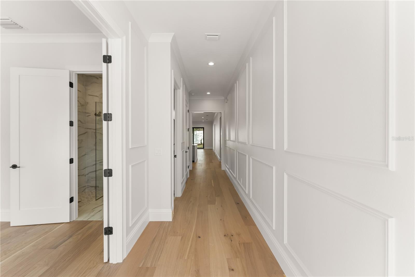 Image 4 of 52 For 119 Glenwood Avenue