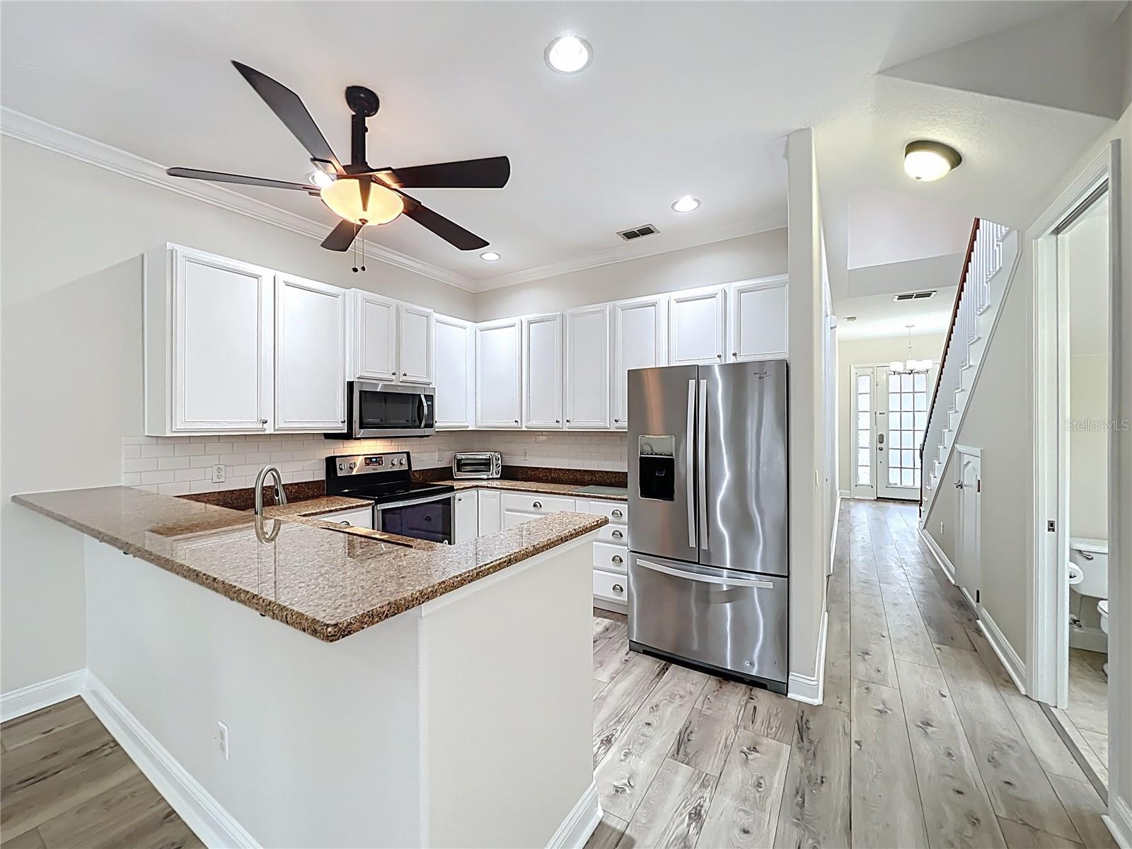 Image 12 of 33 For 2806 Washington Street S