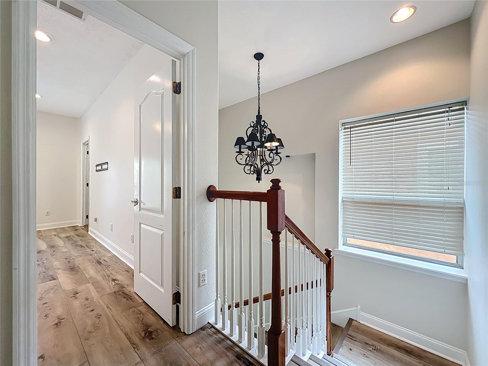 Image 16 of 33 For 2806 Washington Street S