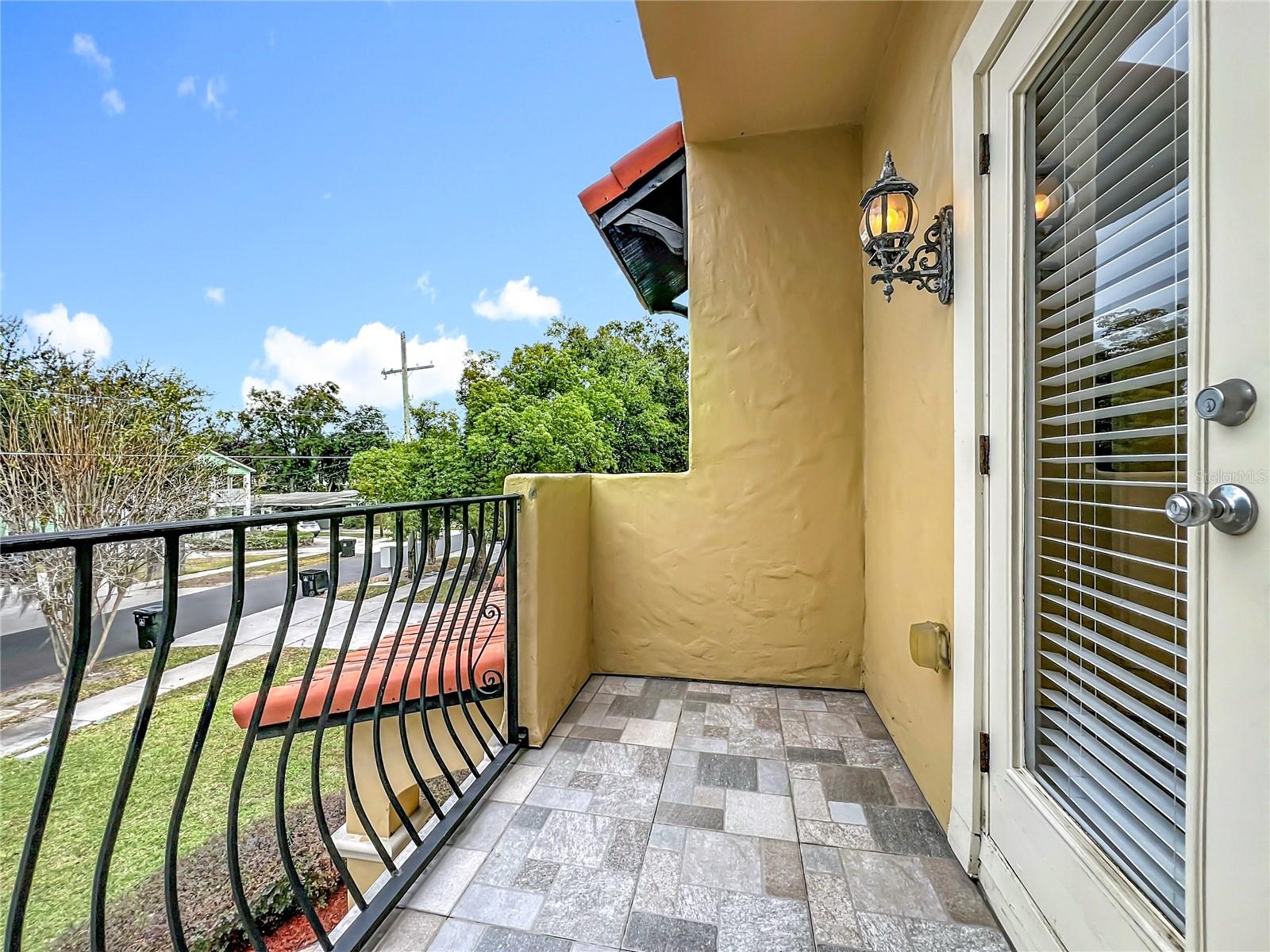 Image 23 of 33 For 2806 Washington Street S