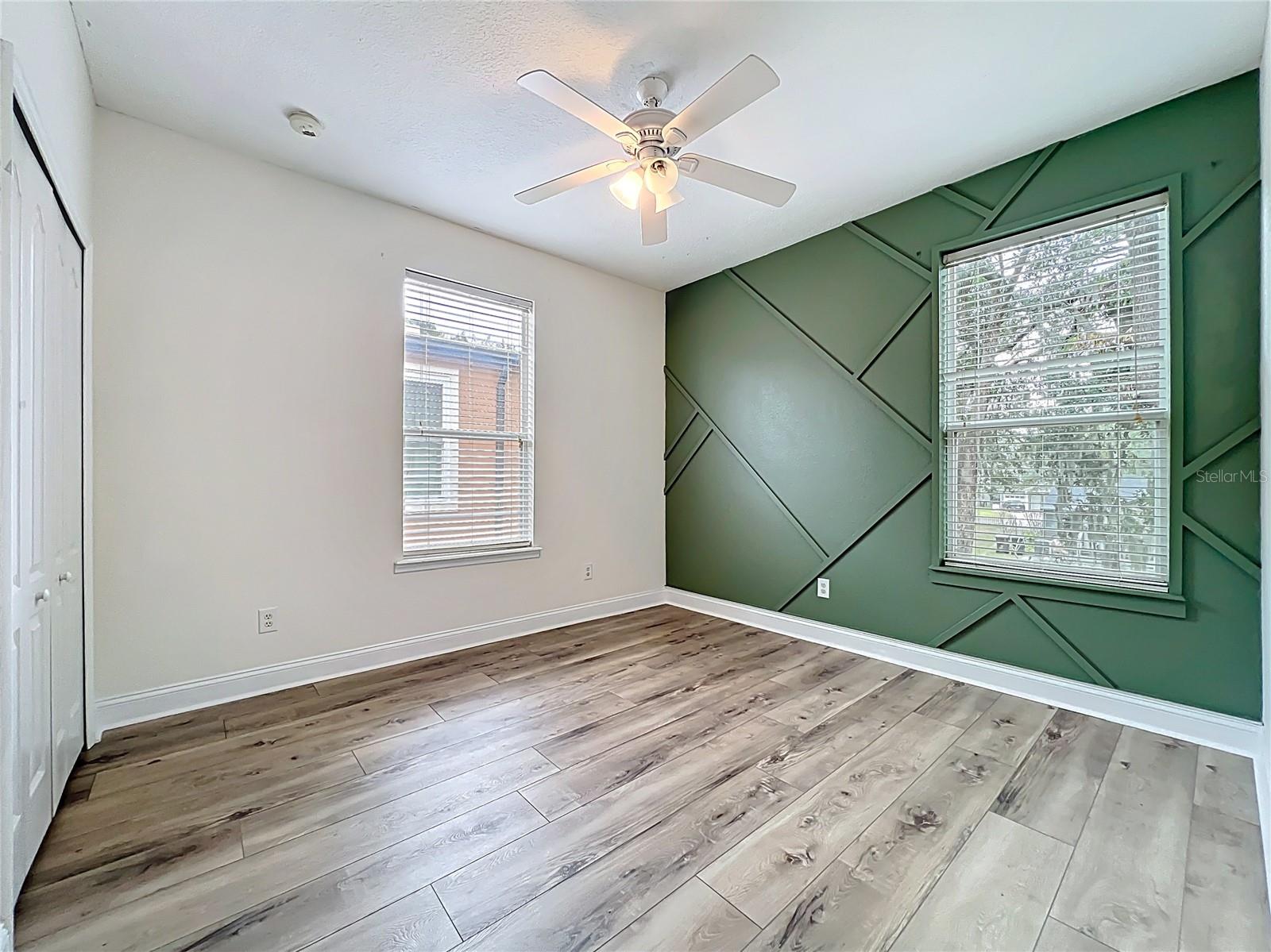 Image 25 of 33 For 2806 Washington Street S