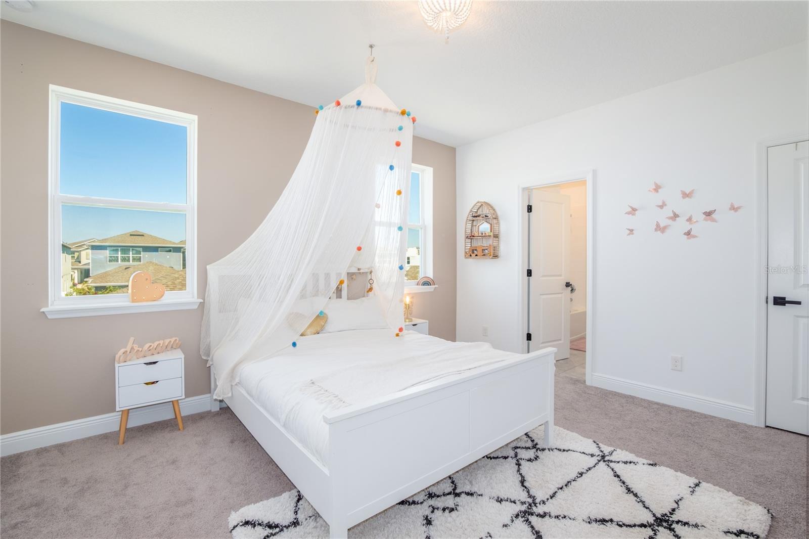 Image 19 of 36 For 15399 Gilligan Court