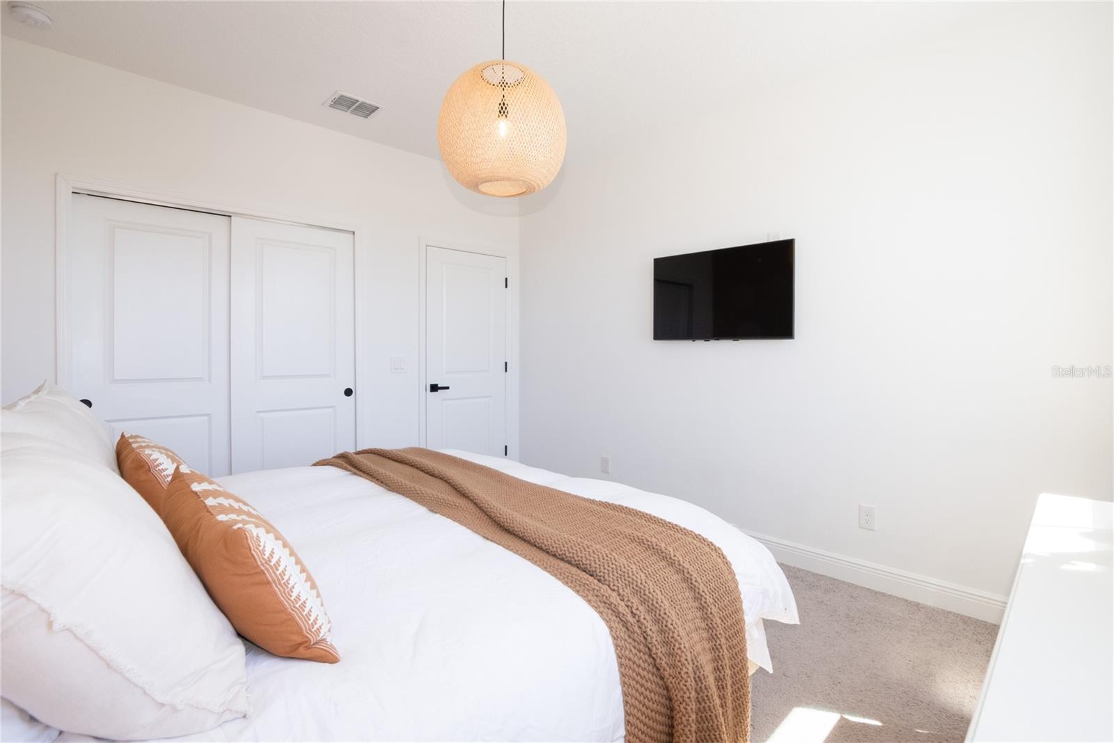 Image 23 of 36 For 15399 Gilligan Court