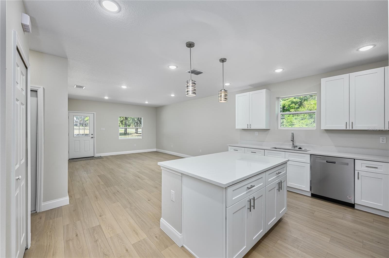 Image 10 of 29 For 504 Howry Avenue