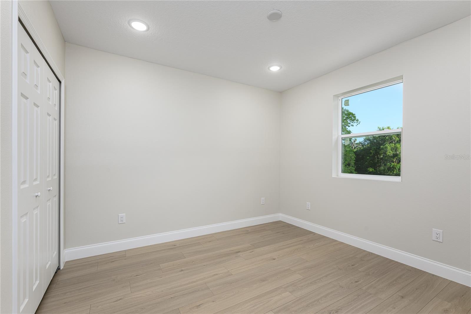 Image 20 of 29 For 504 Howry Avenue